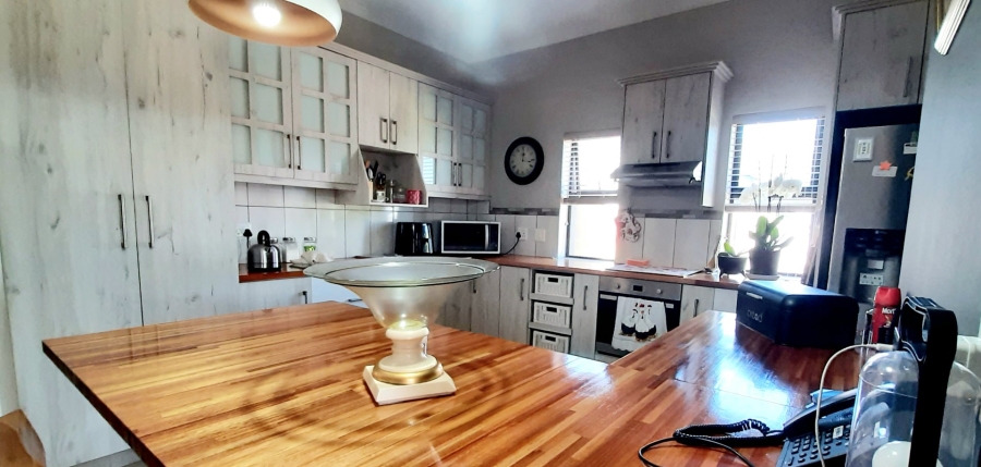 3 Bedroom Property for Sale in Blue Mountain Village Western Cape